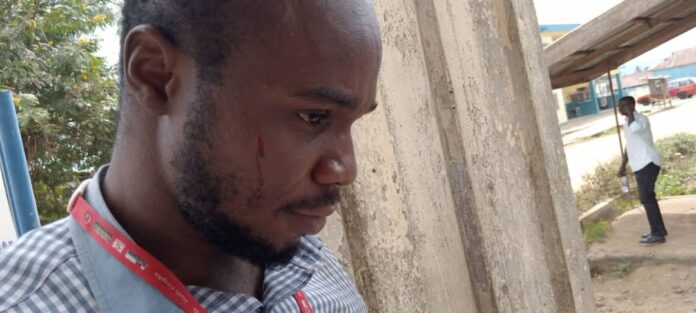 Ghana: Des Elèves Manifestants Brutalisent un Journaliste